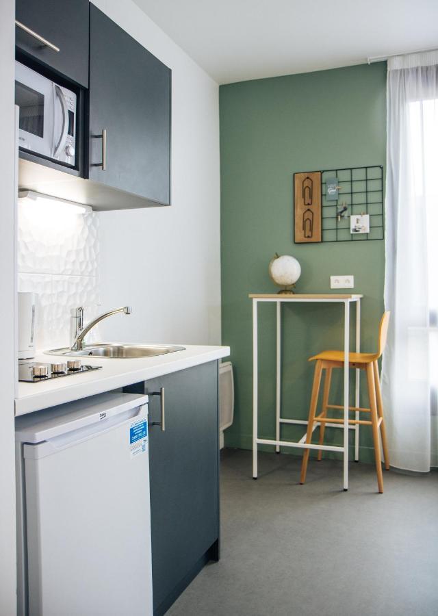 Twenty Business Flats Jouy-En-Josas Aparthotel Bagian luar foto