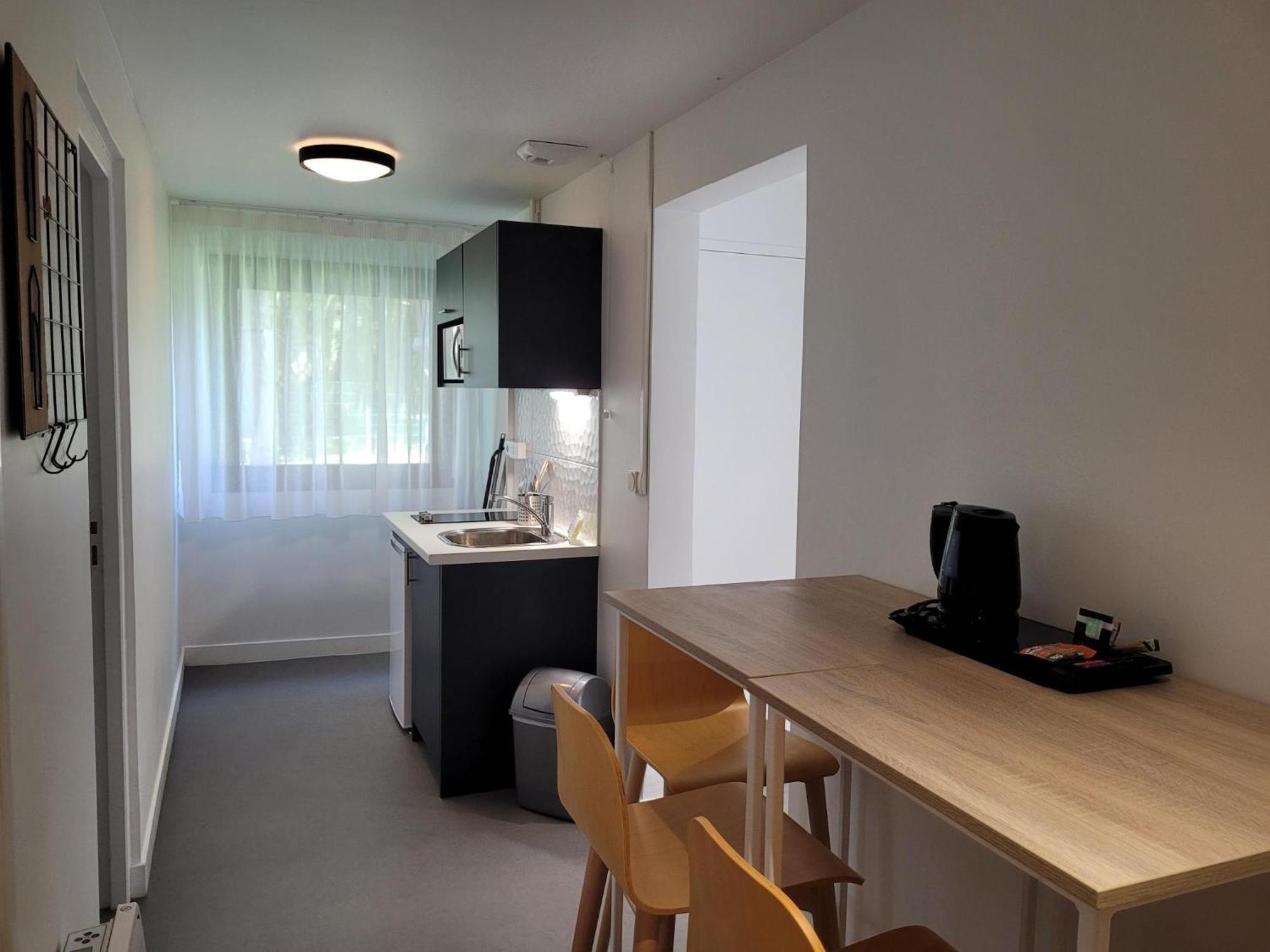 Twenty Business Flats Jouy-En-Josas Aparthotel Bagian luar foto